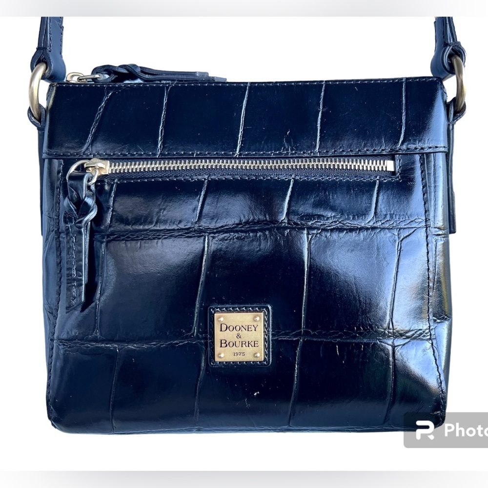 EUC - Dooney & Bourke Pembrook Allison Crossbody Bag